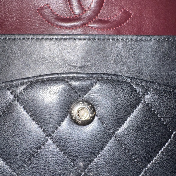 Chanel Classic Double Flap Medium Lambskin - Picture 5 of 9